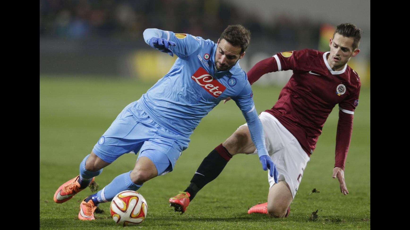 Europa League, Napoli ai sedicesimi: in casa dello Sparta Praga basta lo 0-0