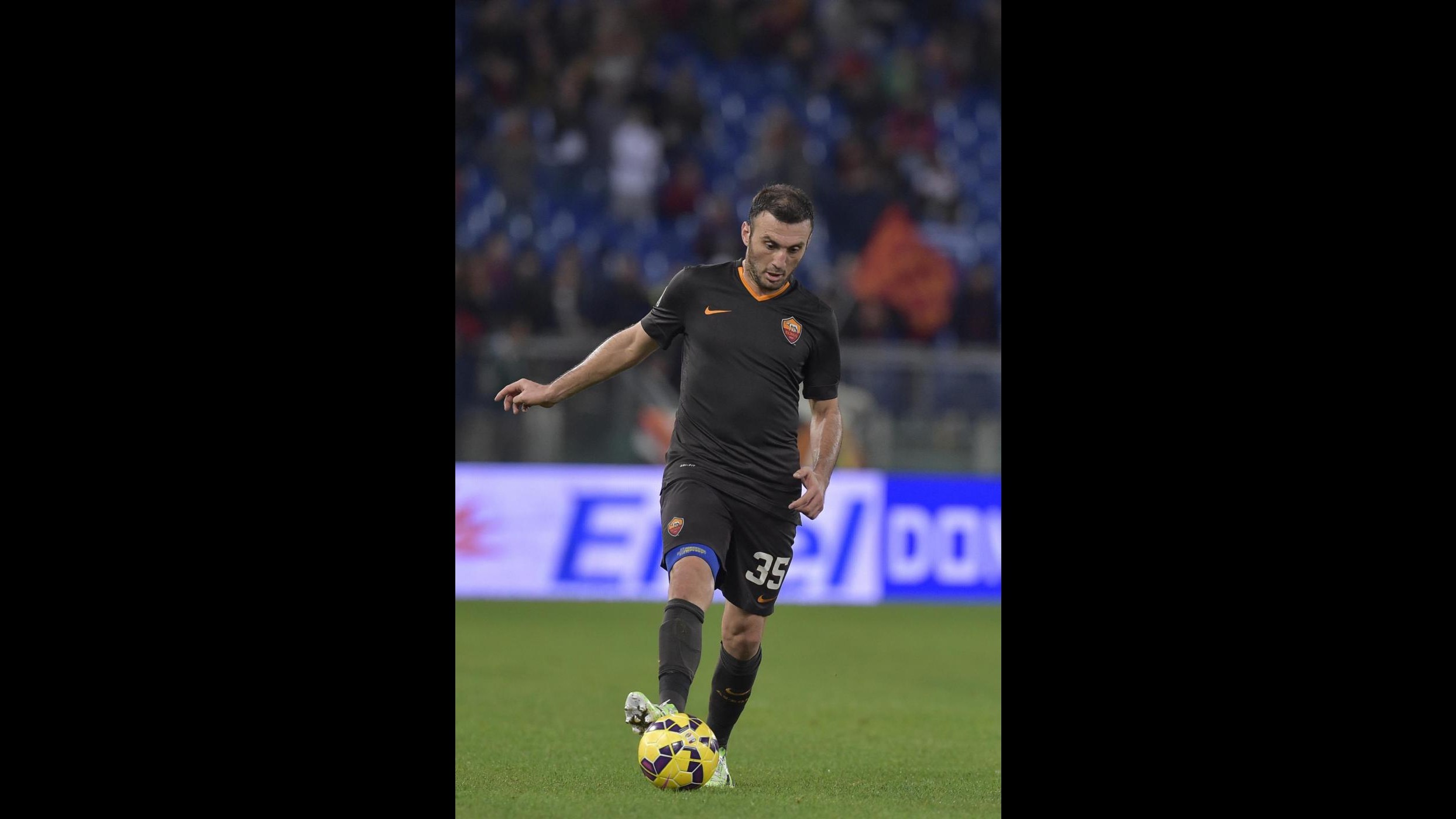 Roma: si ferma Torosidis, lesione primo grado al gemello destro