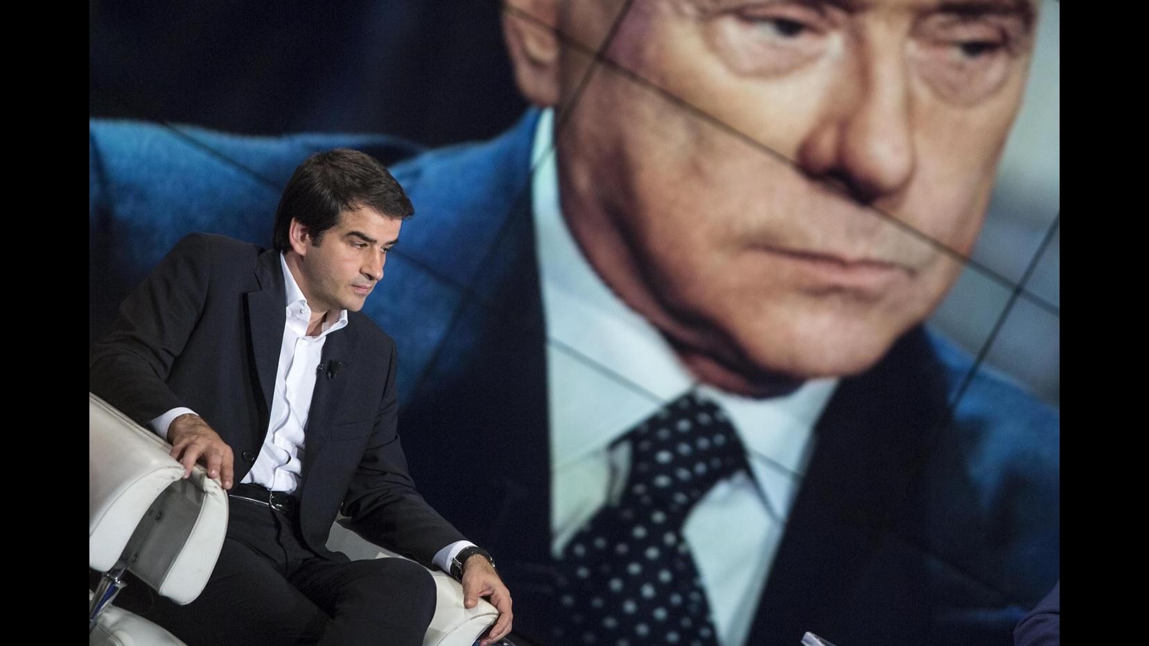 Scontro su Salvini in FI. Fitto: Non siamo gregari. Berlusconi: Mie parole strumentalizzate
