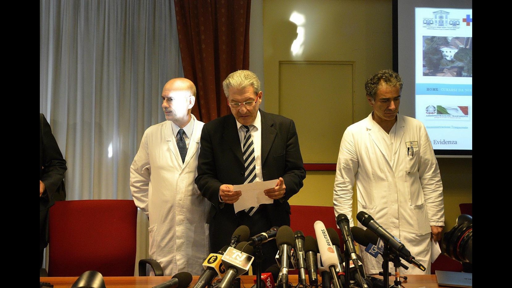 Ebola, Gino Strada: Allo Spallanzani analisi su sangue pazienti guariti