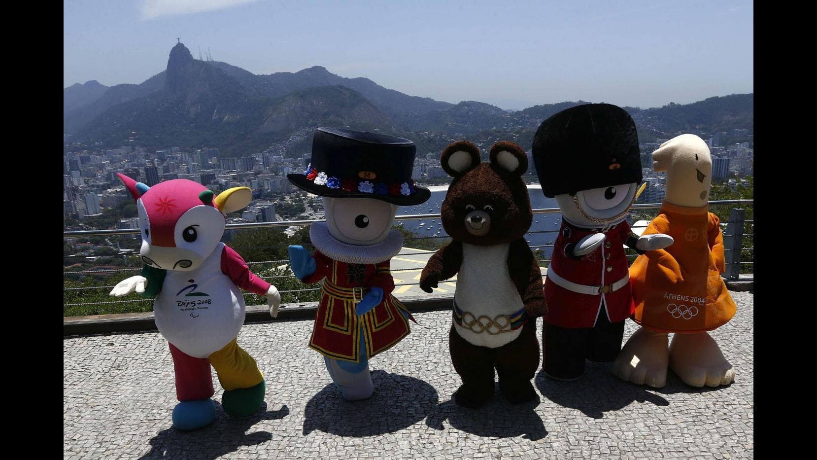 Olimpiadi: svelate mascotte di Rio 2016, pubblico sceglierà nome