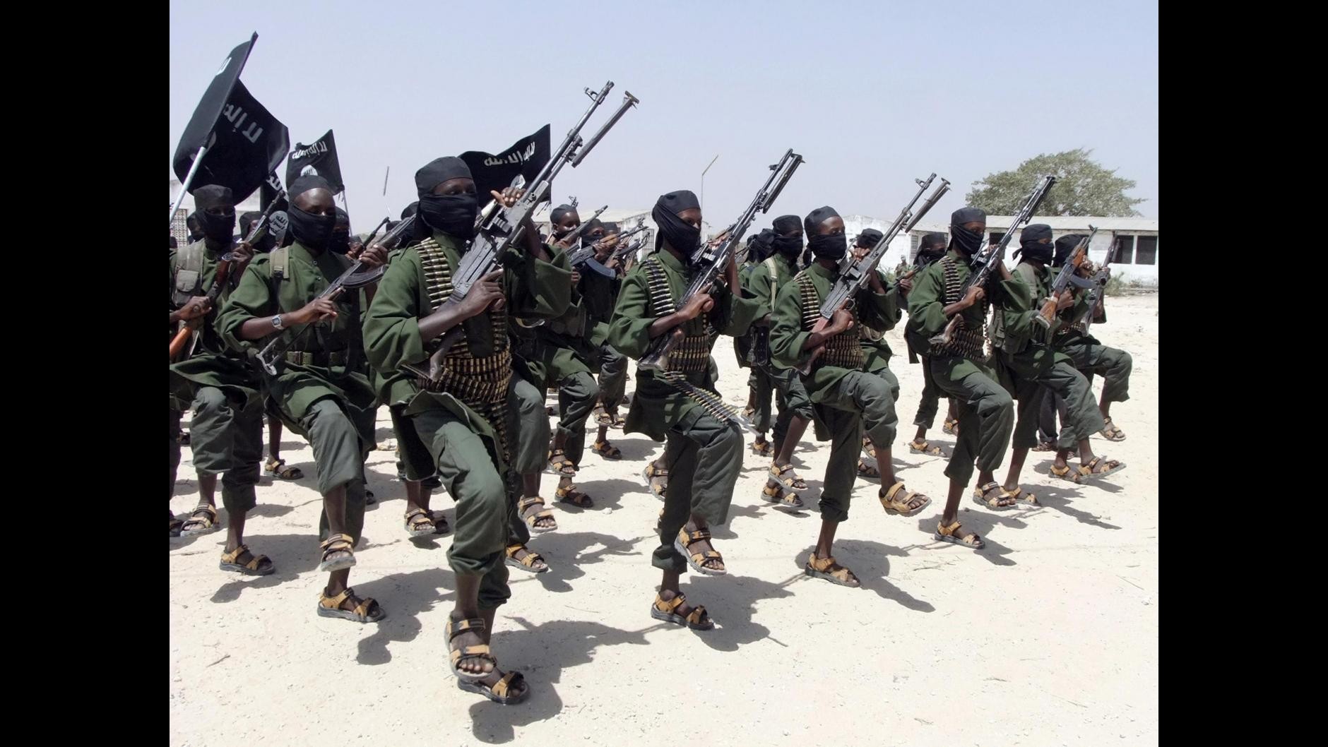 Kenya, al-Shabab rivendica responsabilità attacco a bus