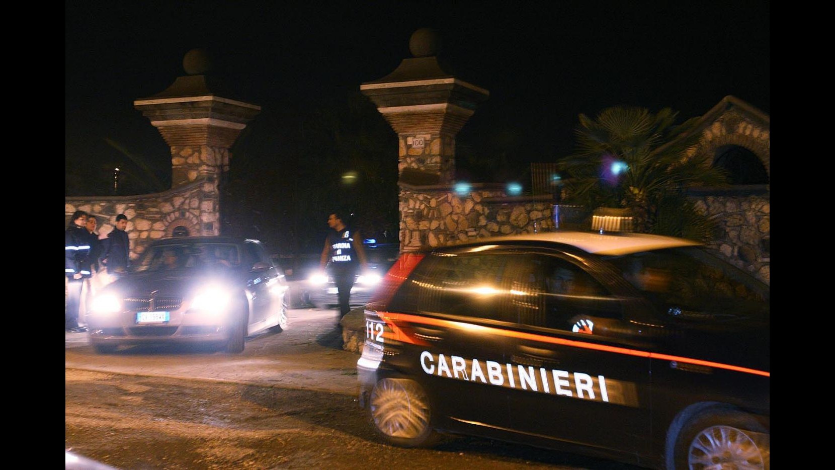 Roma, gambizza un uomo dopo lite: arrestato da carabinieri a Frascati