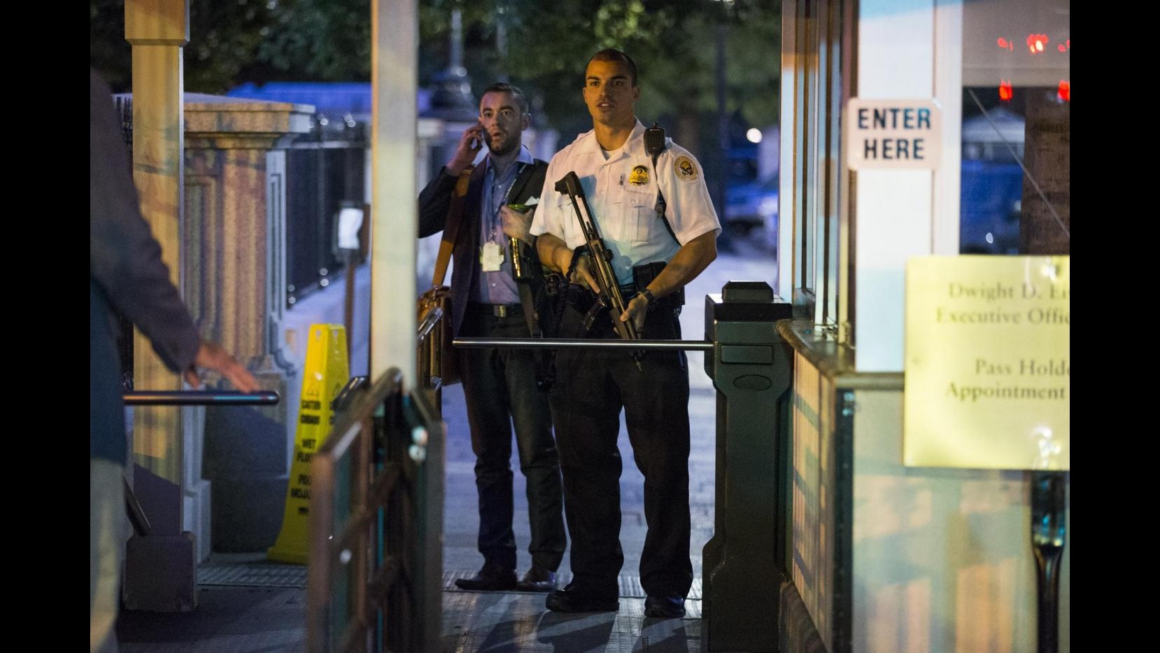 Usa, arrestata donna con pistola fuori Casa Bianca dopo discorso Obama