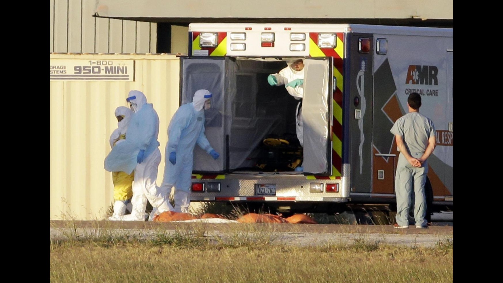 Ebola, Cina offre altri 5 mln di dollari a Guinea in aiuti