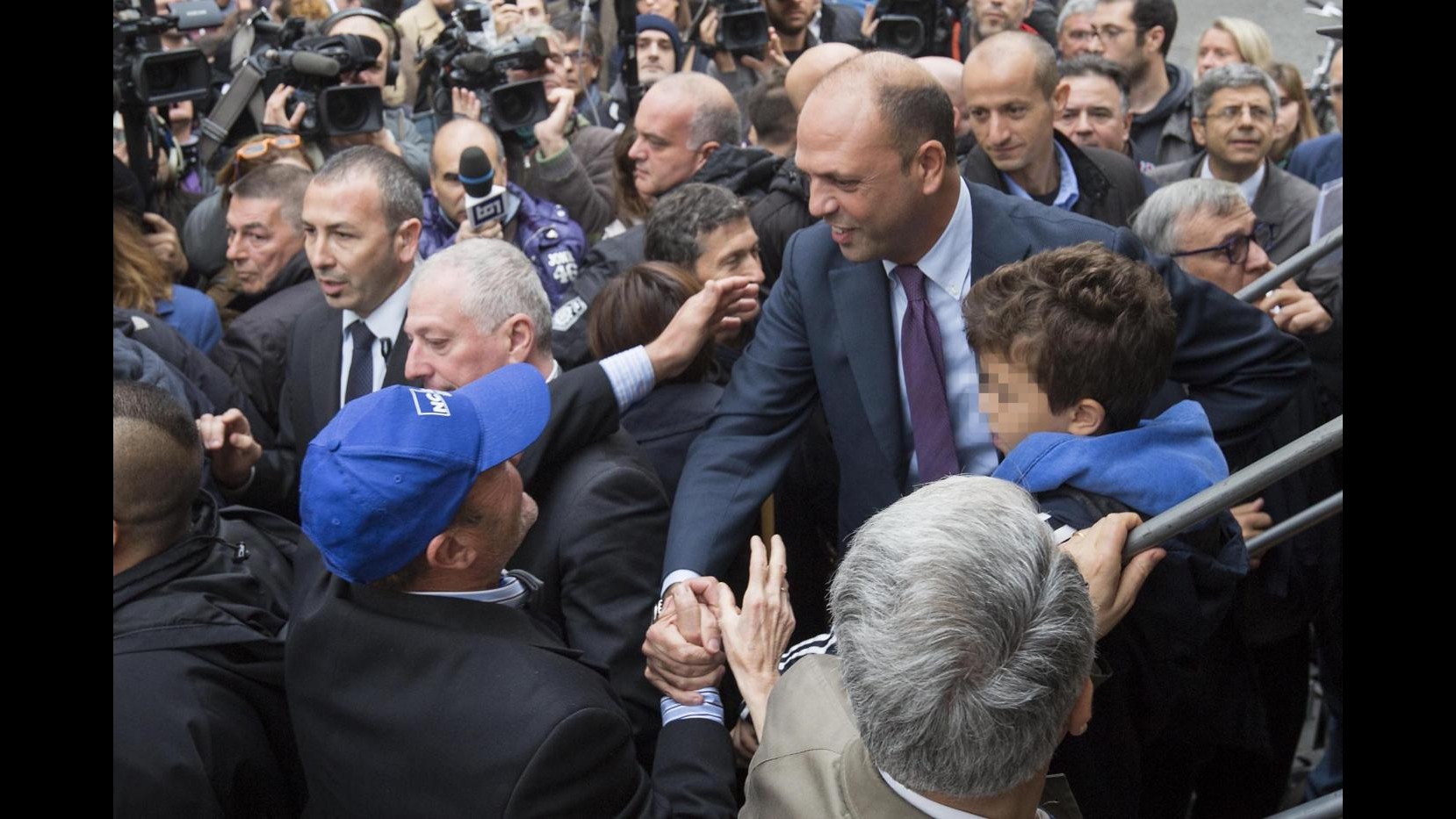 Immigrazione, Alfano: ‘Triton’ operazione di difesa frontiere Ue