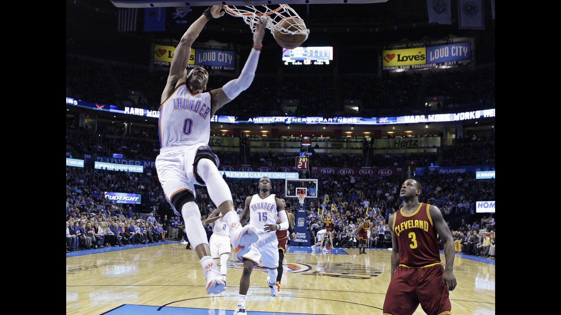 Basket, Nba: Cleveland orfana di James cade sul campo di Oklahoma, Houston ok