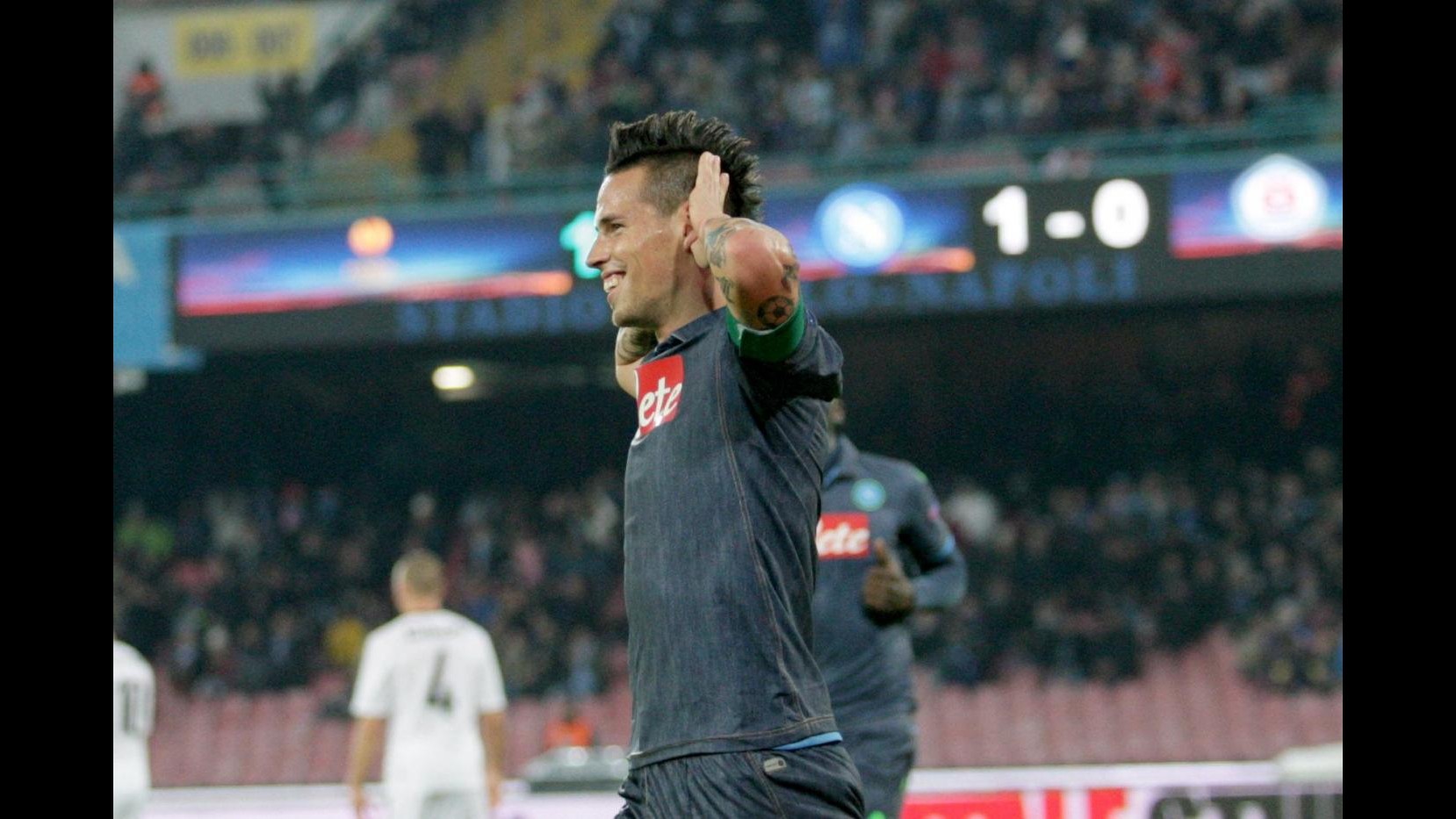 Europa League, tris Napoli allo Slovan: azzurri primi nel girone. Torna al gol Hamsik