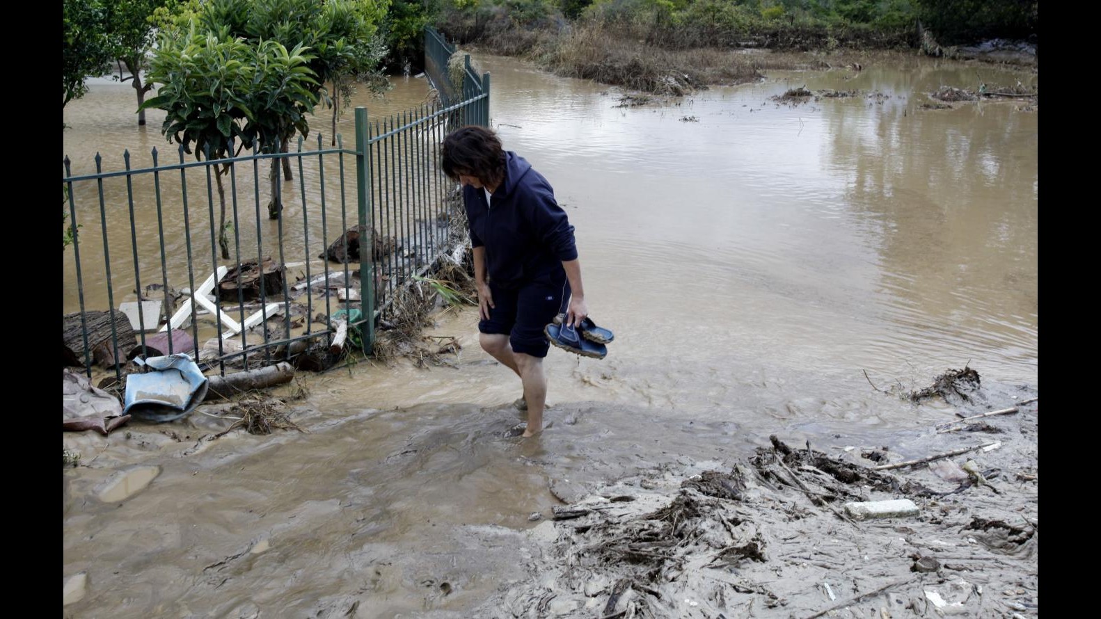 Grecia, alluvioni nel nord: annegati 2 uomini, salgono a 4 i morti