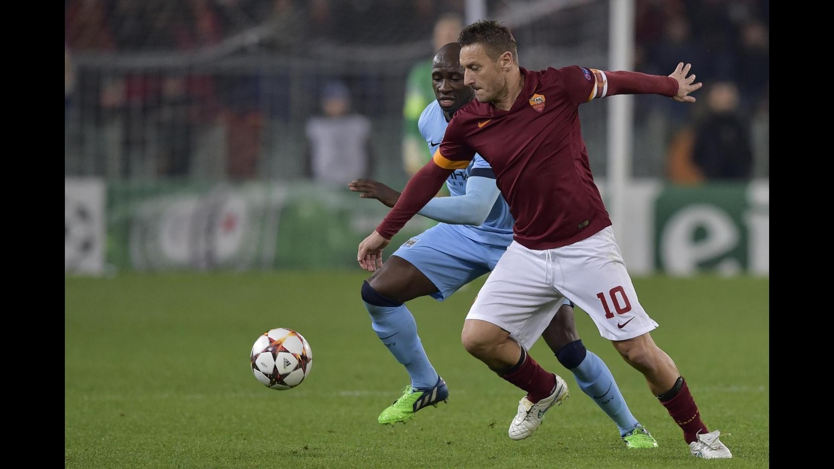 Champions League, Roma ko all’Olimpico contro Manchester City retrocede in Europa League