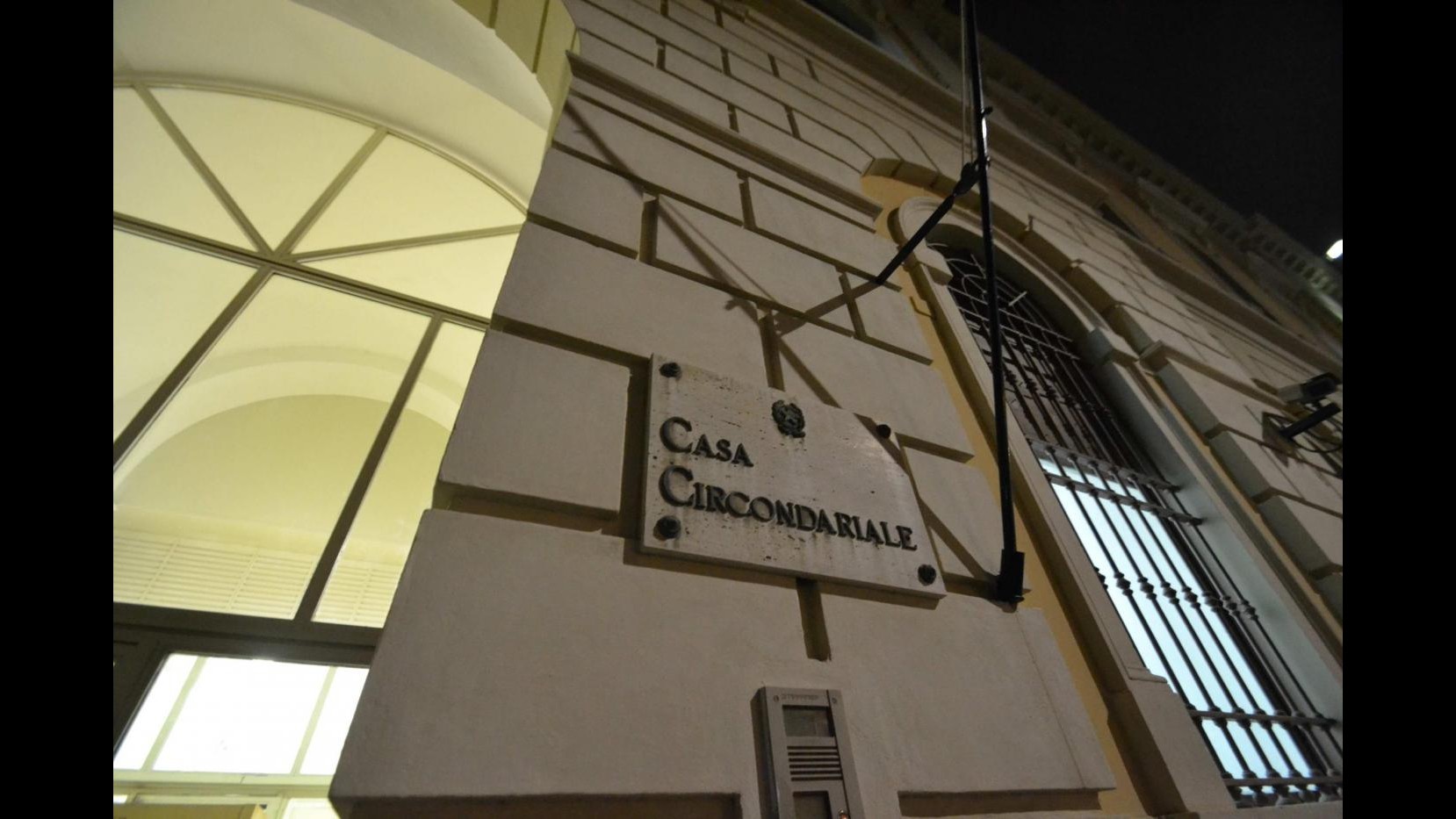 Ragusa, prima notte in carcere per la madre di Loris