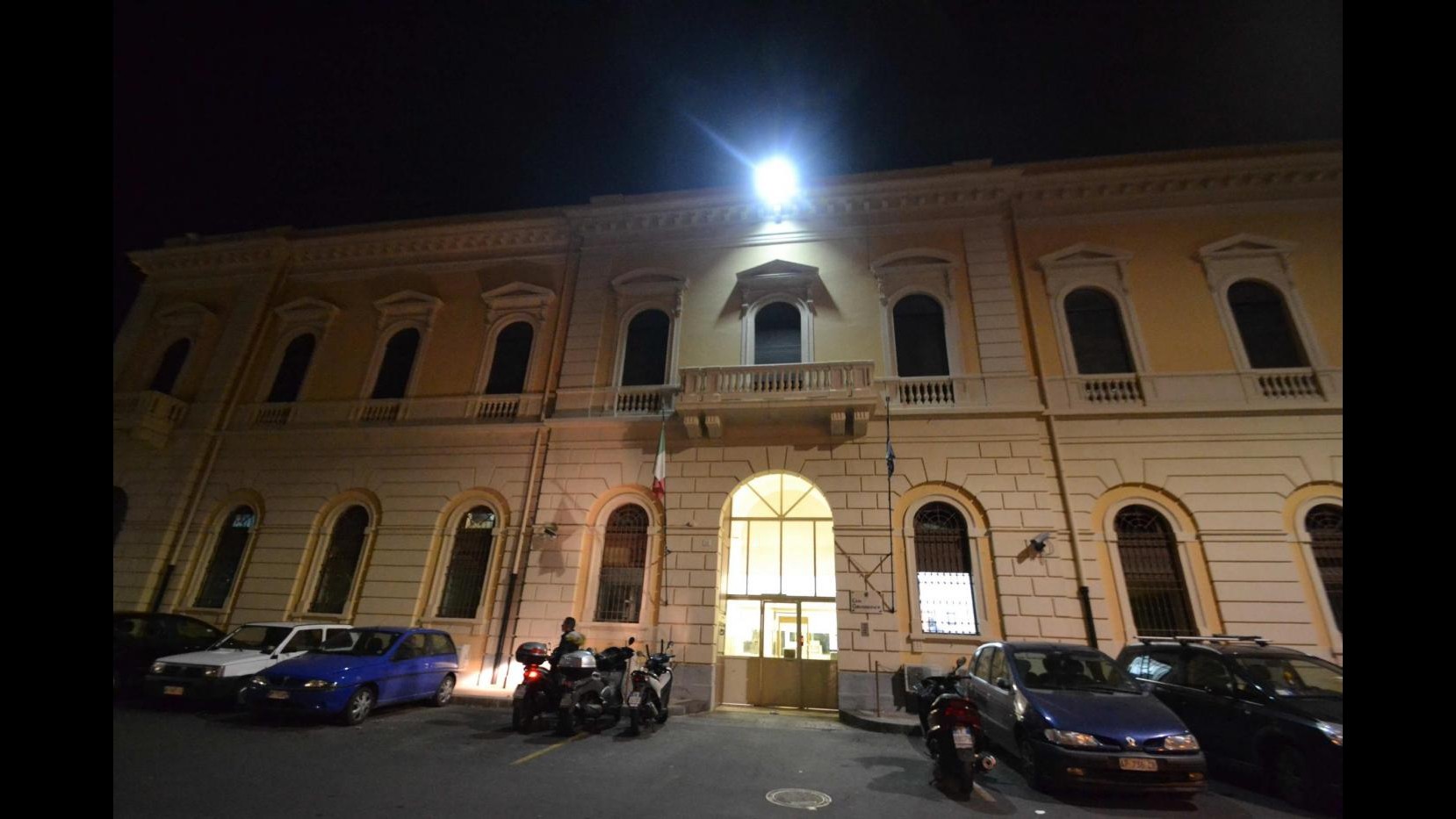 Ragusa, la madre di Loris nega le accuse: notte in carcere