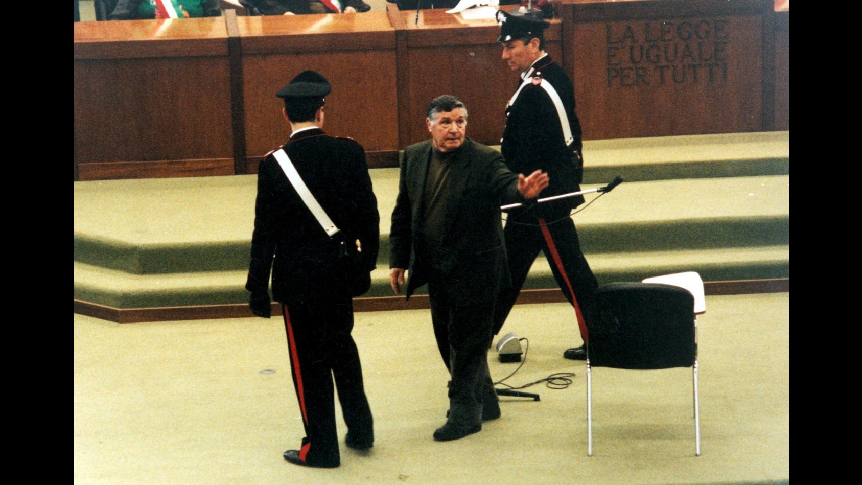 Mafia, legale ex boss Riina: Sta malissimo, presenteremo una richiesta