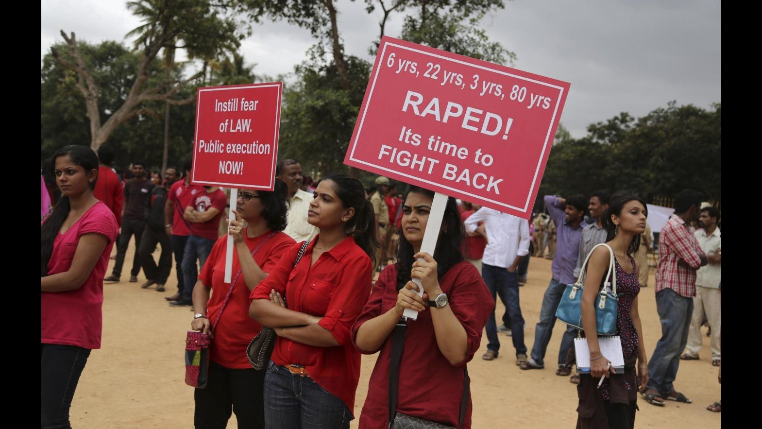 India, tassista Uber accusato stupro portato in tribunale a Delhi