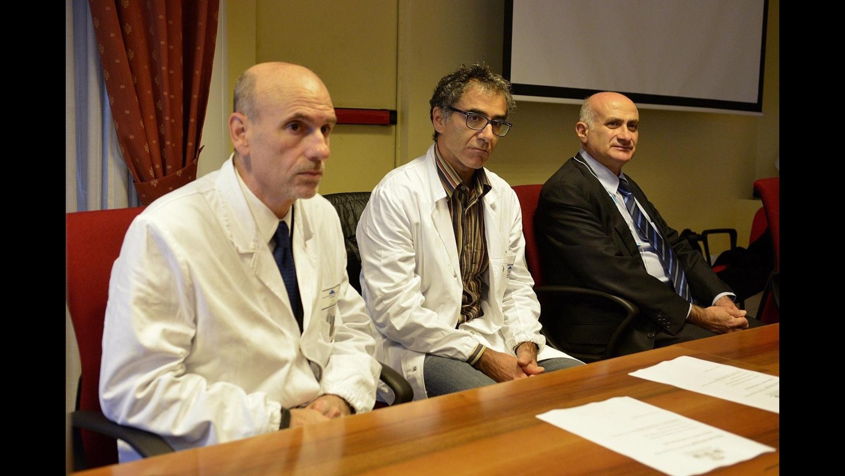 Ebola, Spallanzani: Medico Emergency stabile, prognosi riservata