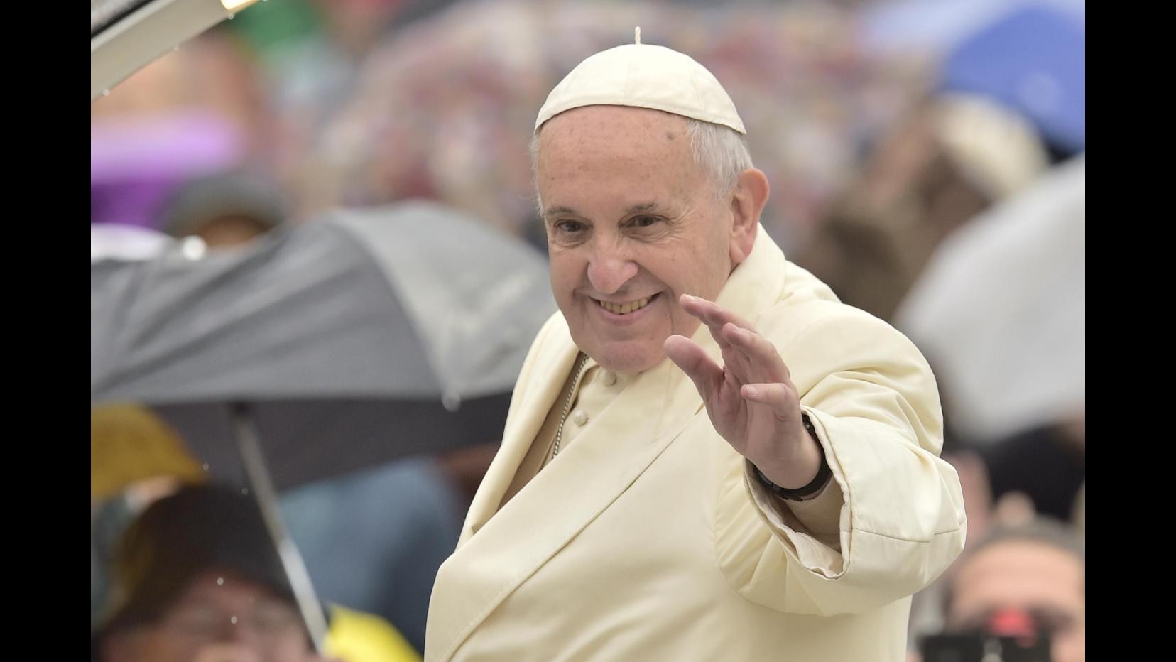 Papa: Impariamo da Maria, più coraggio nel seguire la Parola di Dio