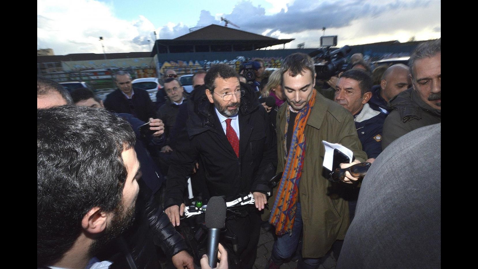 Mafia Roma, Marino: Con noi affari sono finiti. M5s scappa da responsabilità