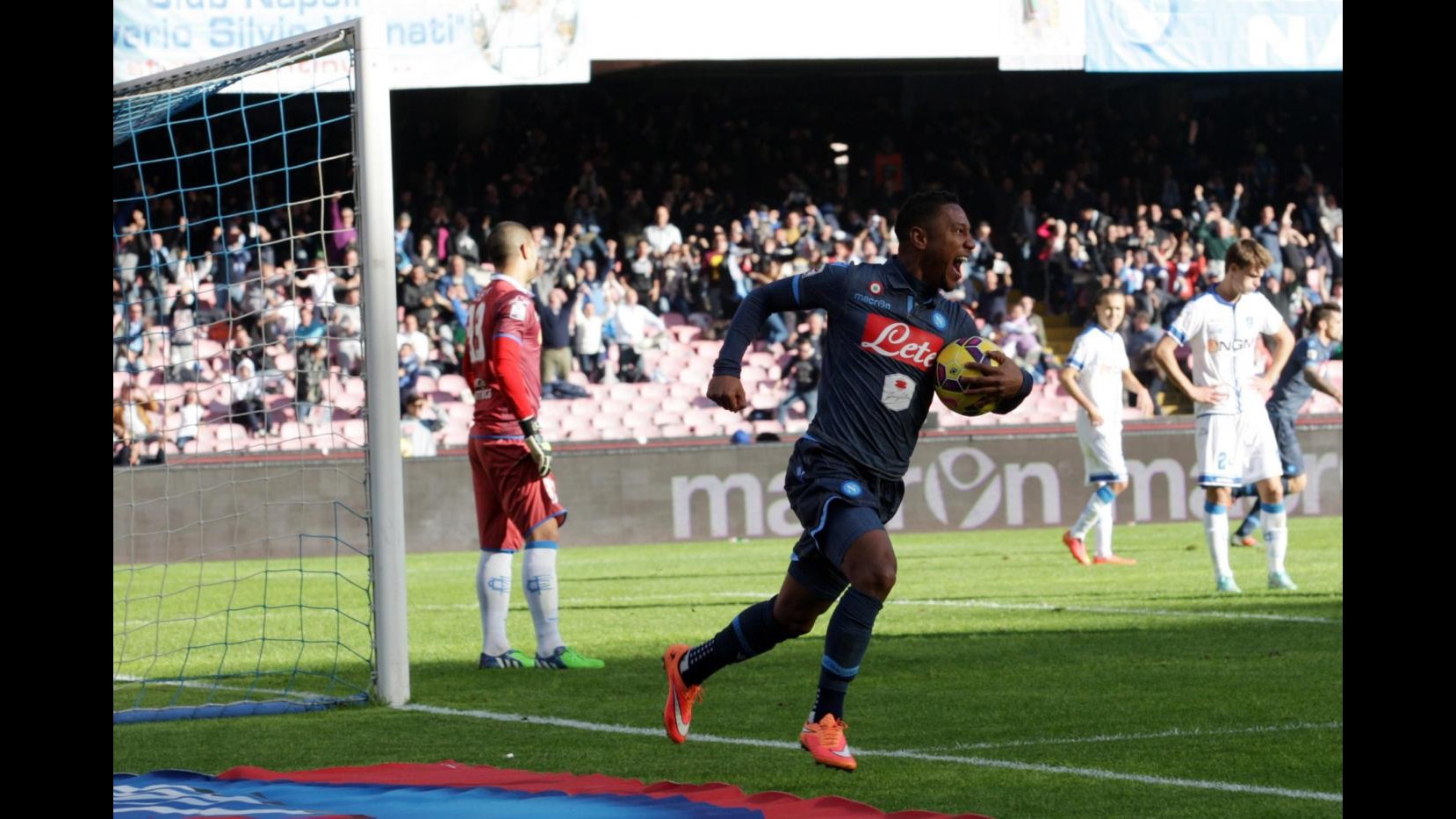 Serie A, Zapata-De Guzman riagguantano l’Empoli e salvano il Napoli: è 2-2 al San Paolo