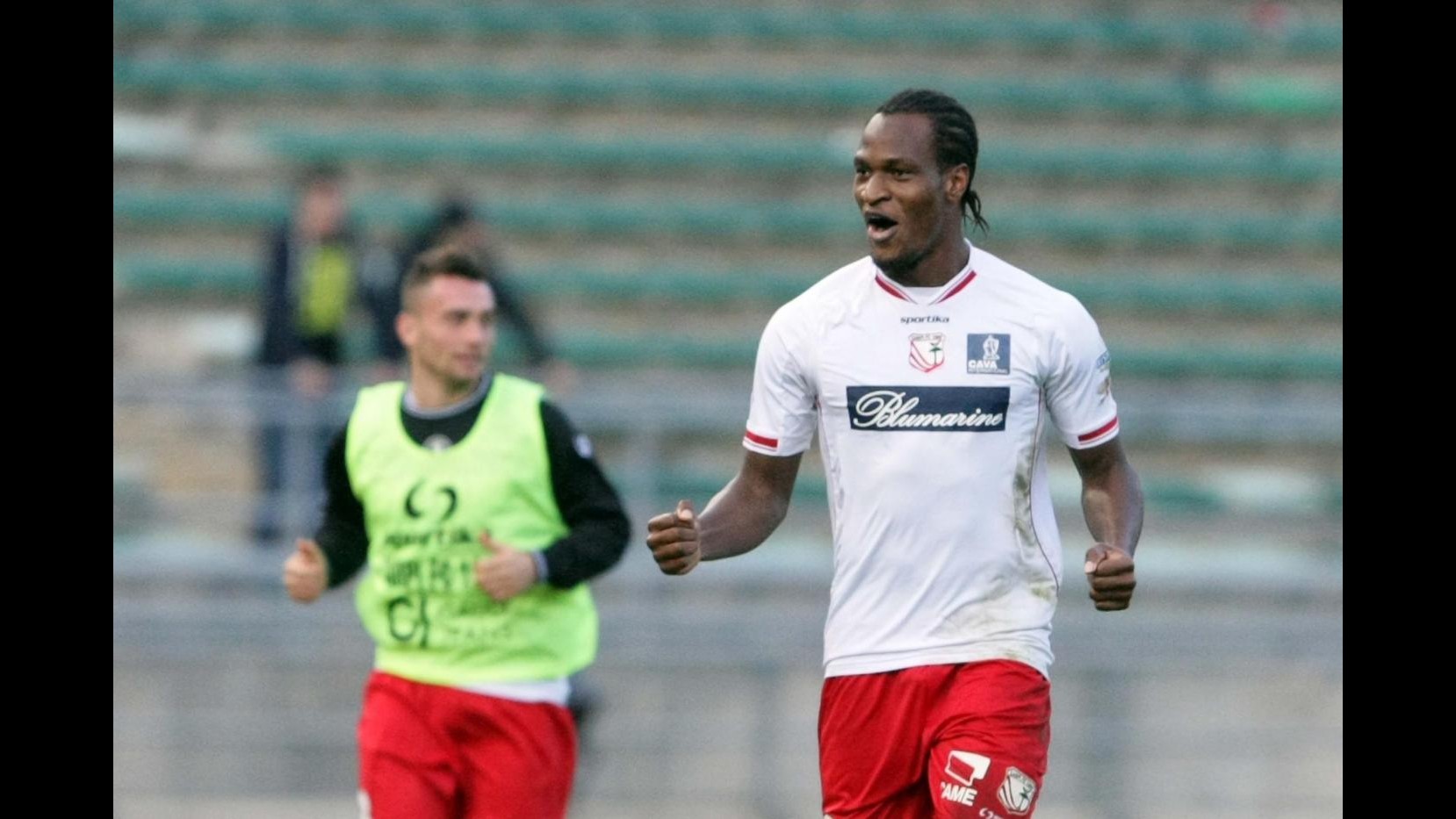 Serie B, il Carpi espugna Bari e prova la fuga. Pari tra Catania e Bologna