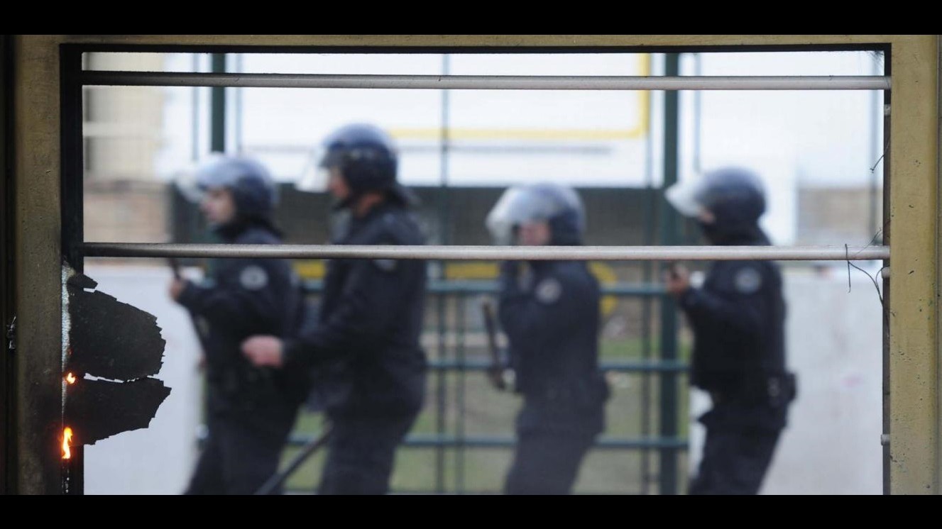 Follia ultras in Argentina: picchiato da tifosi avversari, muore giocatore di 33 anni
