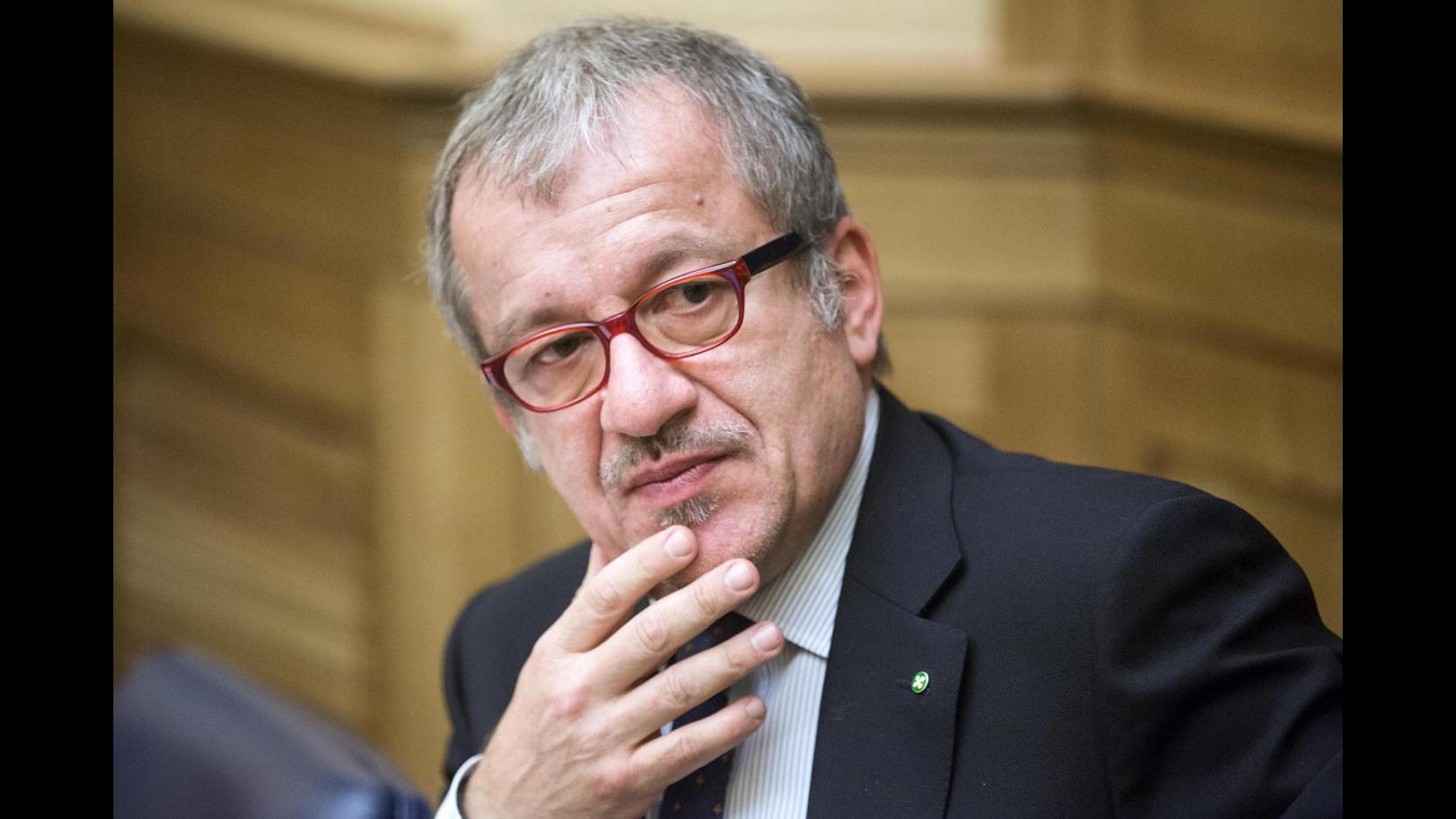 Maroni: Regioni non possono farsi carico dipendenti Province