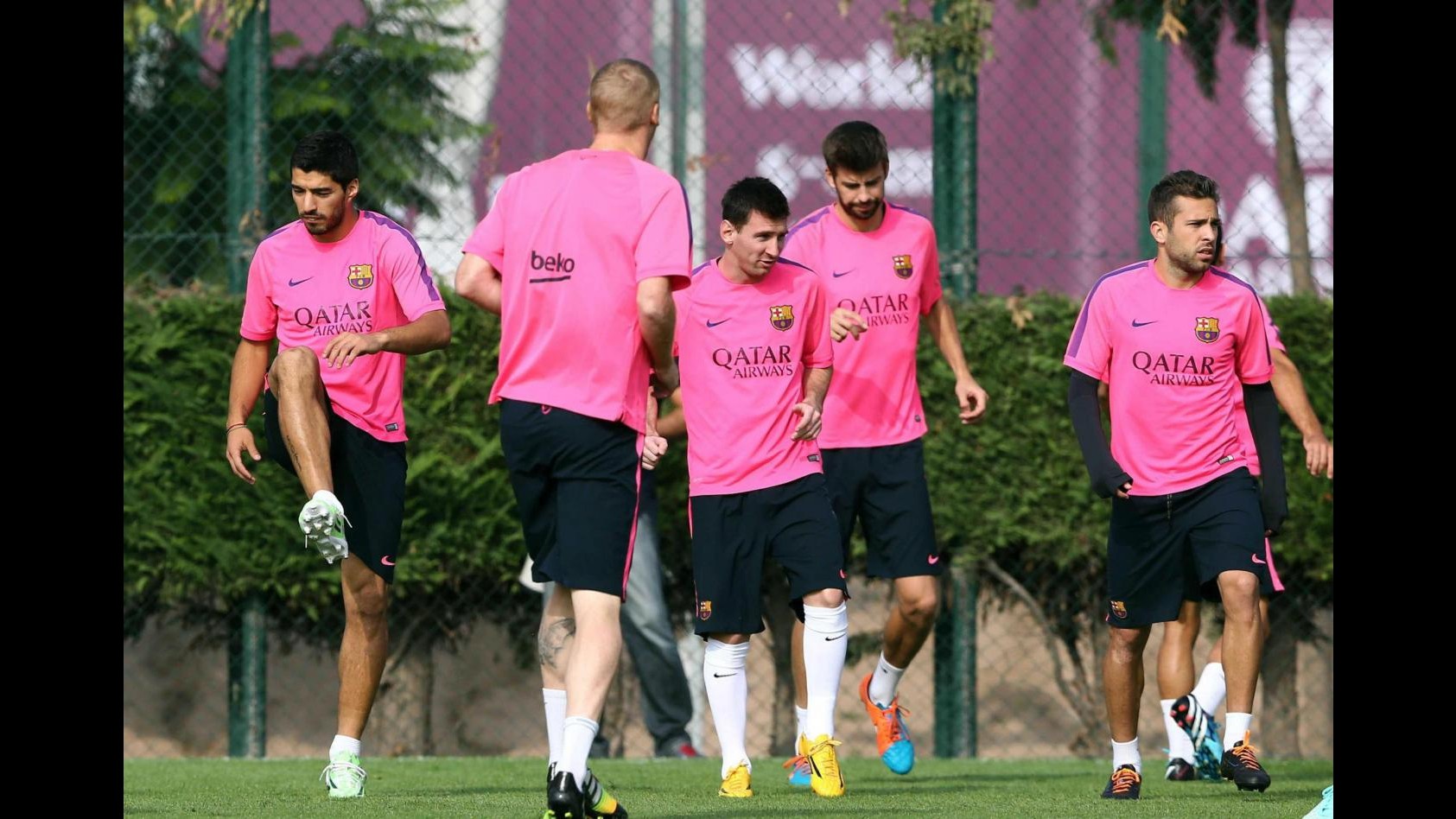 Calcio, Barcellona: rivoluzione dal 2015/16, nuova maglia avrà strisce orizzontali