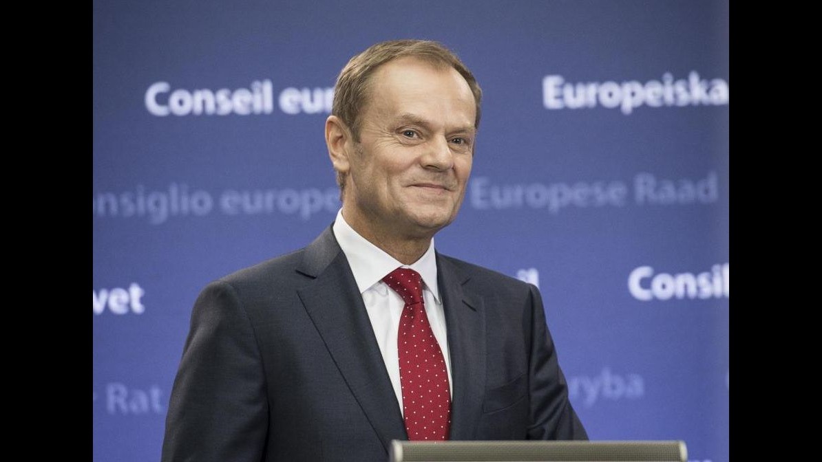 Ue, al via cerimonia insediamento Tusk: lui parla in inglese