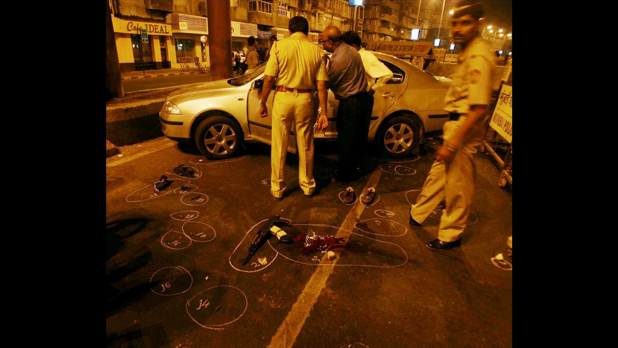 India, attacco maoisti: uccisi 13 soldati