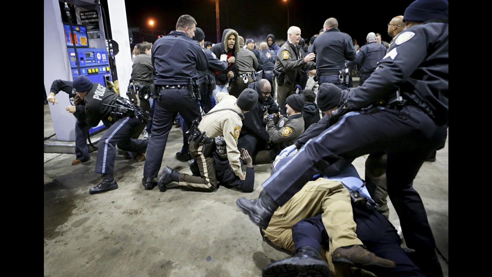 Usa, media: Tensione e arresti dopo uccisione giovane a St.Louis