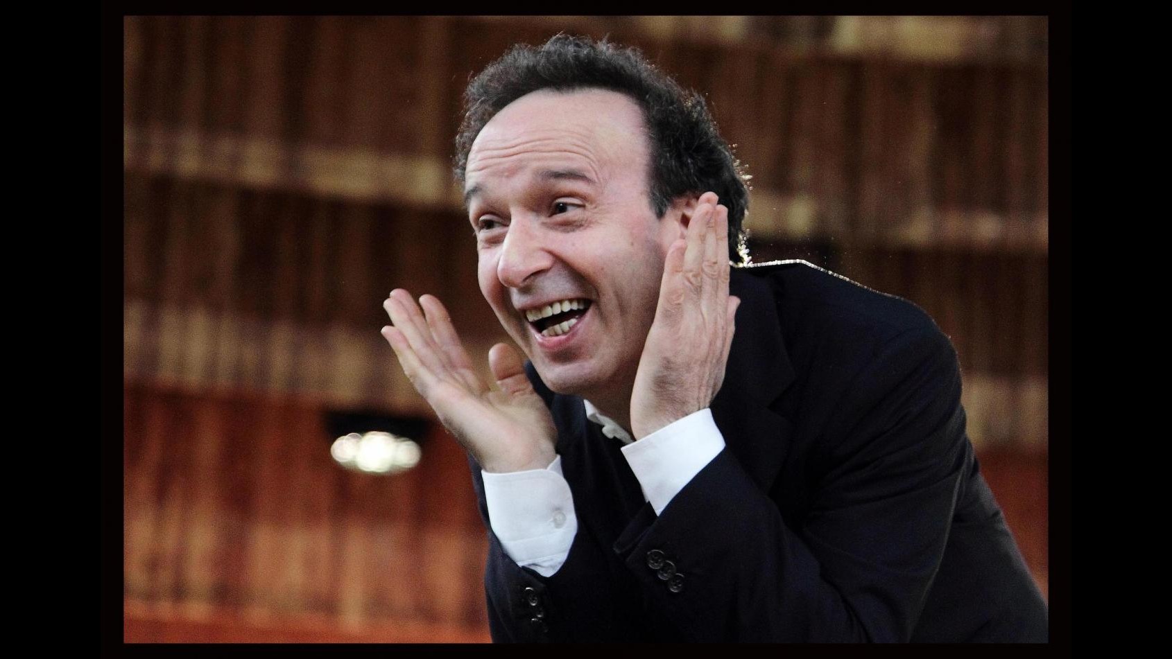 Rai5, il 25 e 26 ‘I dieci comandamenti’ con Benigni in prima serata