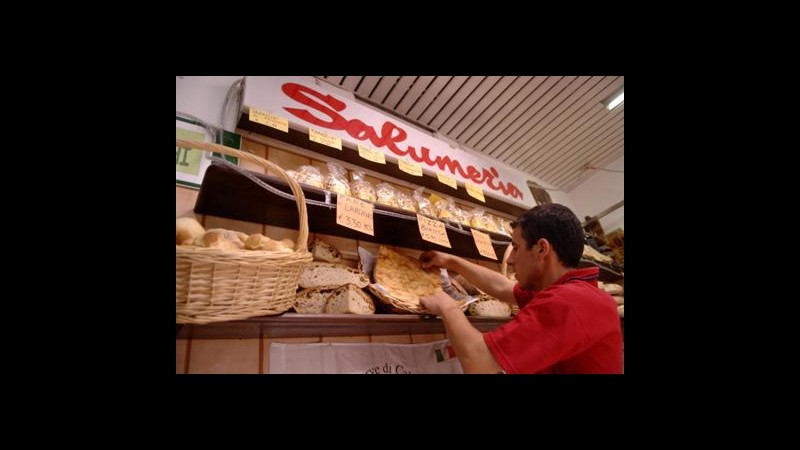 Commercio, Coldiretti: Nel 2014 cresce spesa low cost, -2,6% botteghe