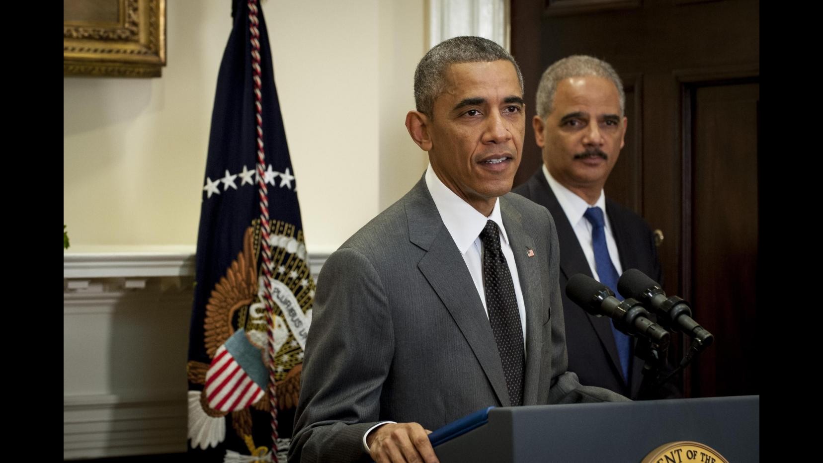 Usa, Obama: Omicidio agenti NY da condannare in modo incondizionato