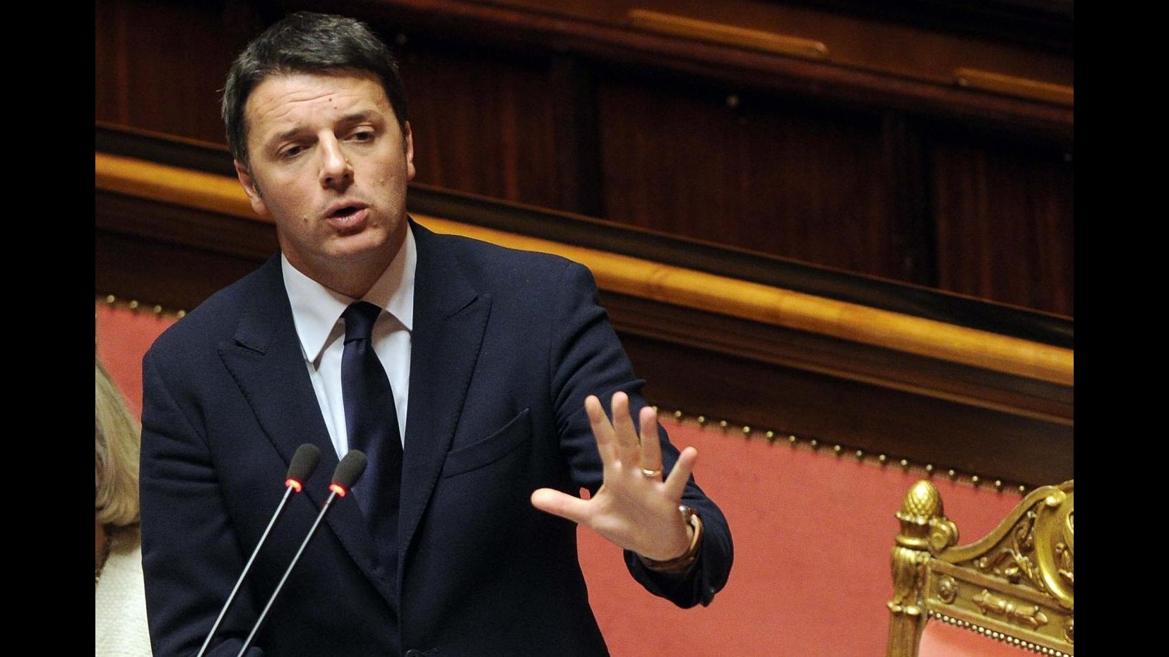 Legge di stabilità, sì del Senato. Renzi: Stop assalto a diligenza. Italicum in aula il 7 gennaio