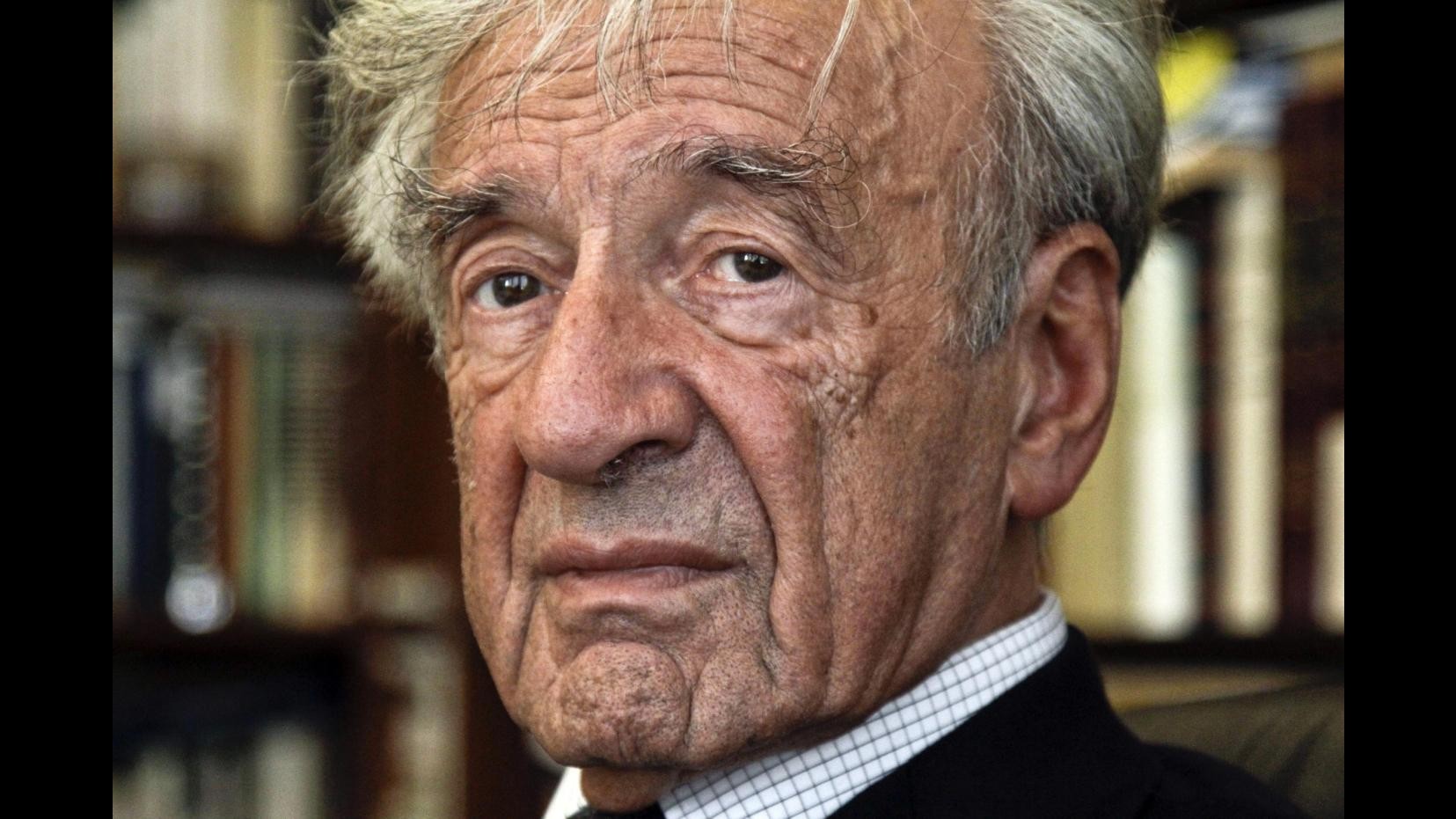 Polonia, laurea ad honorem al sopravvissuto all’Olocausto Elie Wiesel