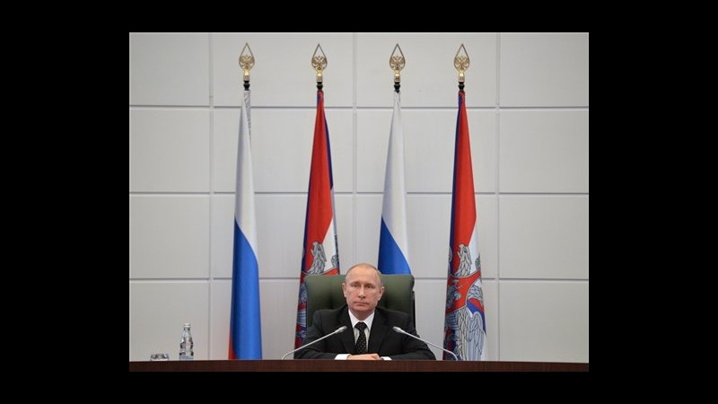 Russia, Putin: Continueremo rafforzamento militare, focus su nucleare