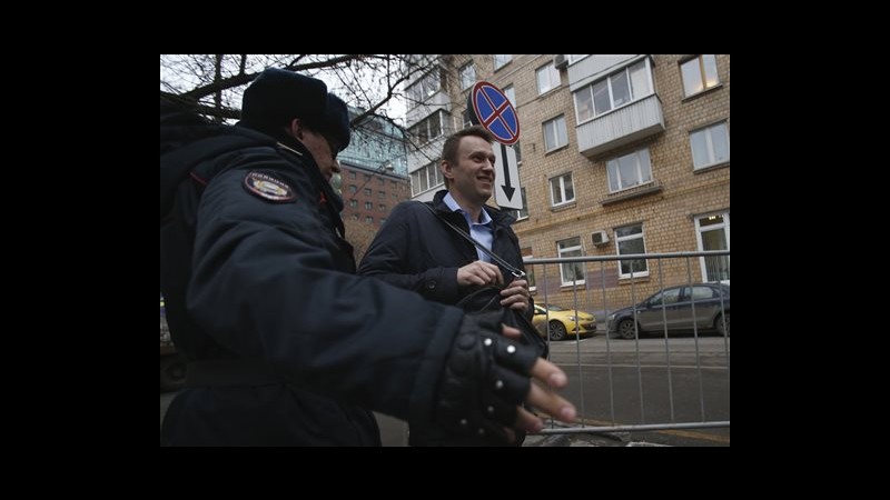Russia, procura chiede 10 anni di carcere per Navalny: accuse frode