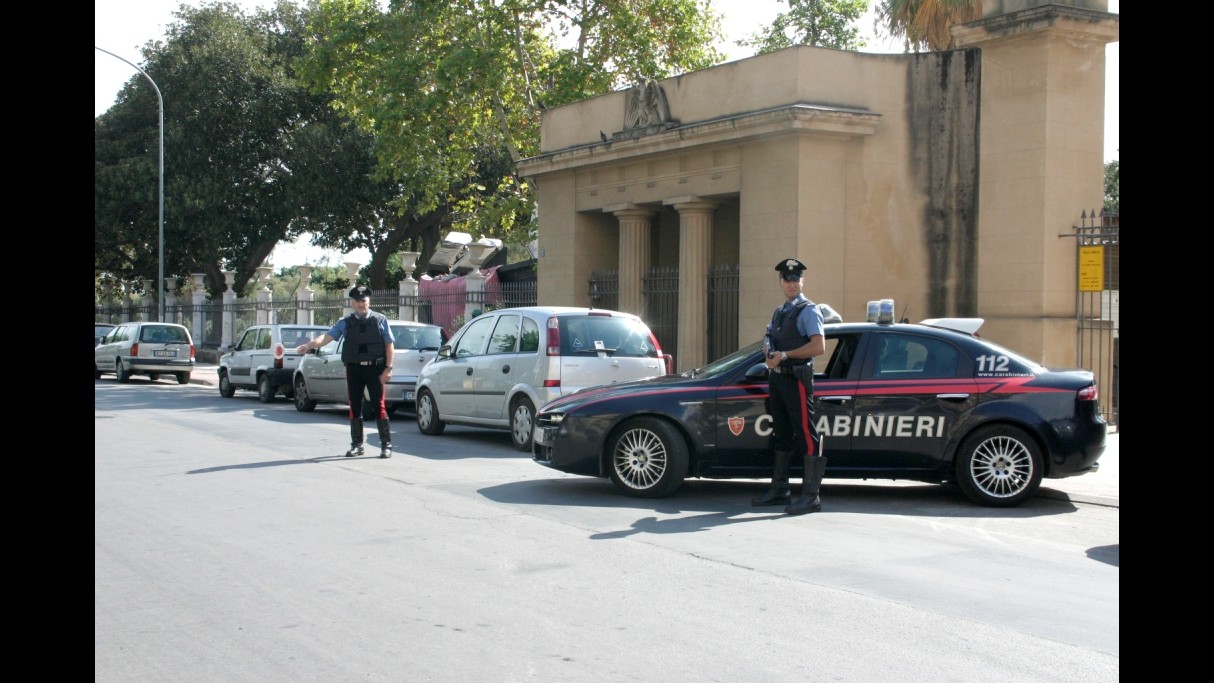 Bologna, 44enne muore in casa a Imola: si sospetta overdose