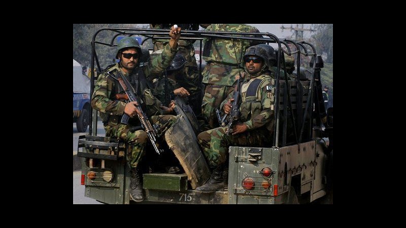 Pakistan, talebani afghani condannano: Attacco Peshawar contrario a islam
