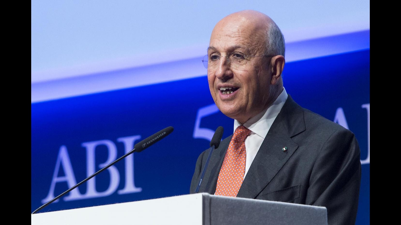 Banche, Abi: A novembre stop caduta prestiti a famiglie e imprese, durava dal 2012