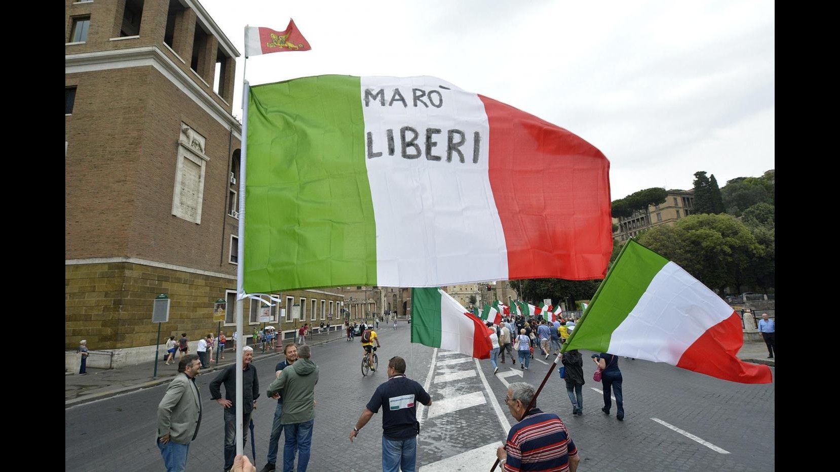 Marò, Esposito (Copasir): Decisione crudele, avrà conseguenze
