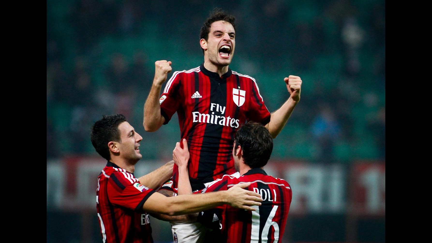 Serie A, Menez-Bonaventura: Milan batte Napoli 2-0 e mette terzo posto nel mirino