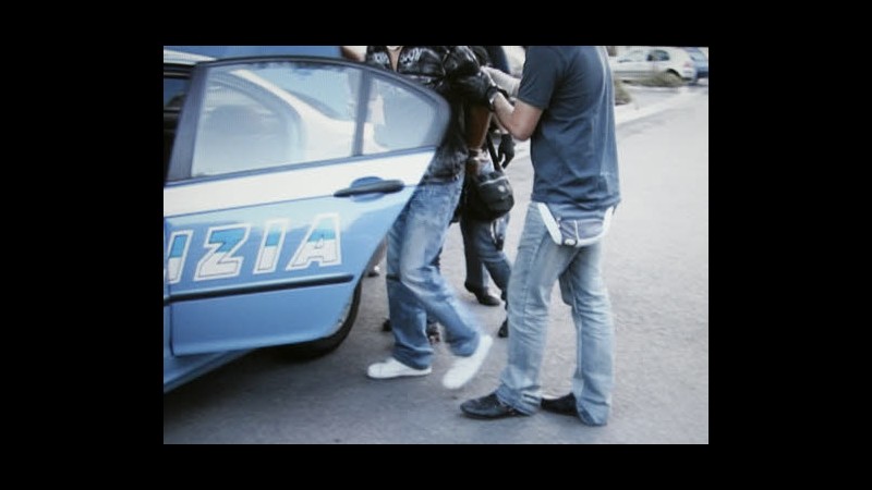 Messina, deteneva illegalmente armi e munizioni: arrestato
