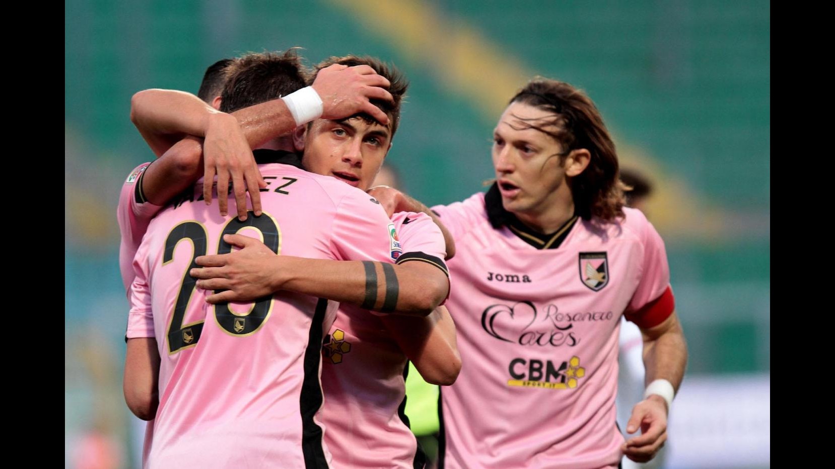 Serie A, inizio da incubo per Zola: Palermo travolge Cagliari 5-0