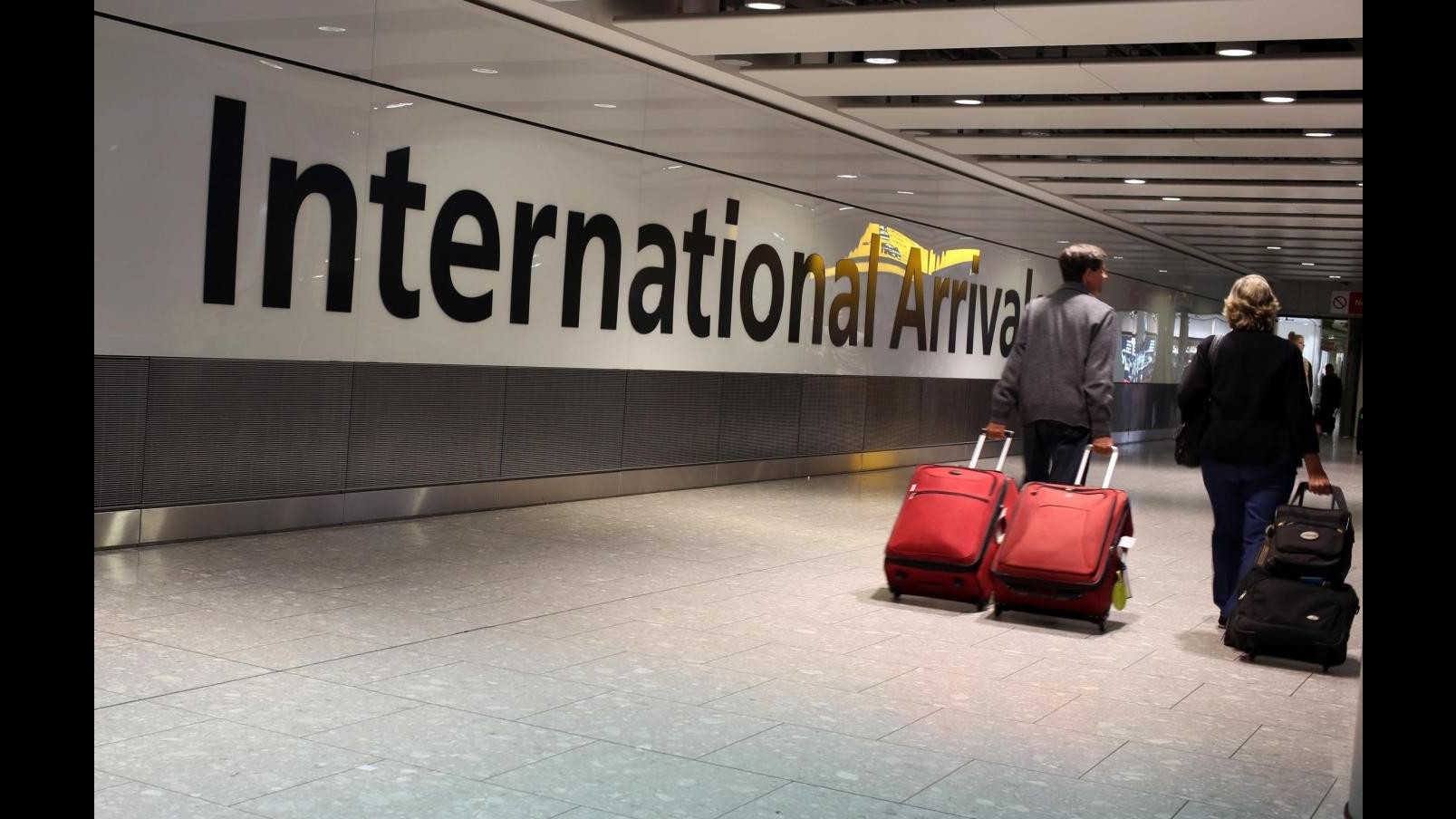 Ebola, Usa cancellano misure di screening per viaggiatori dal Mali