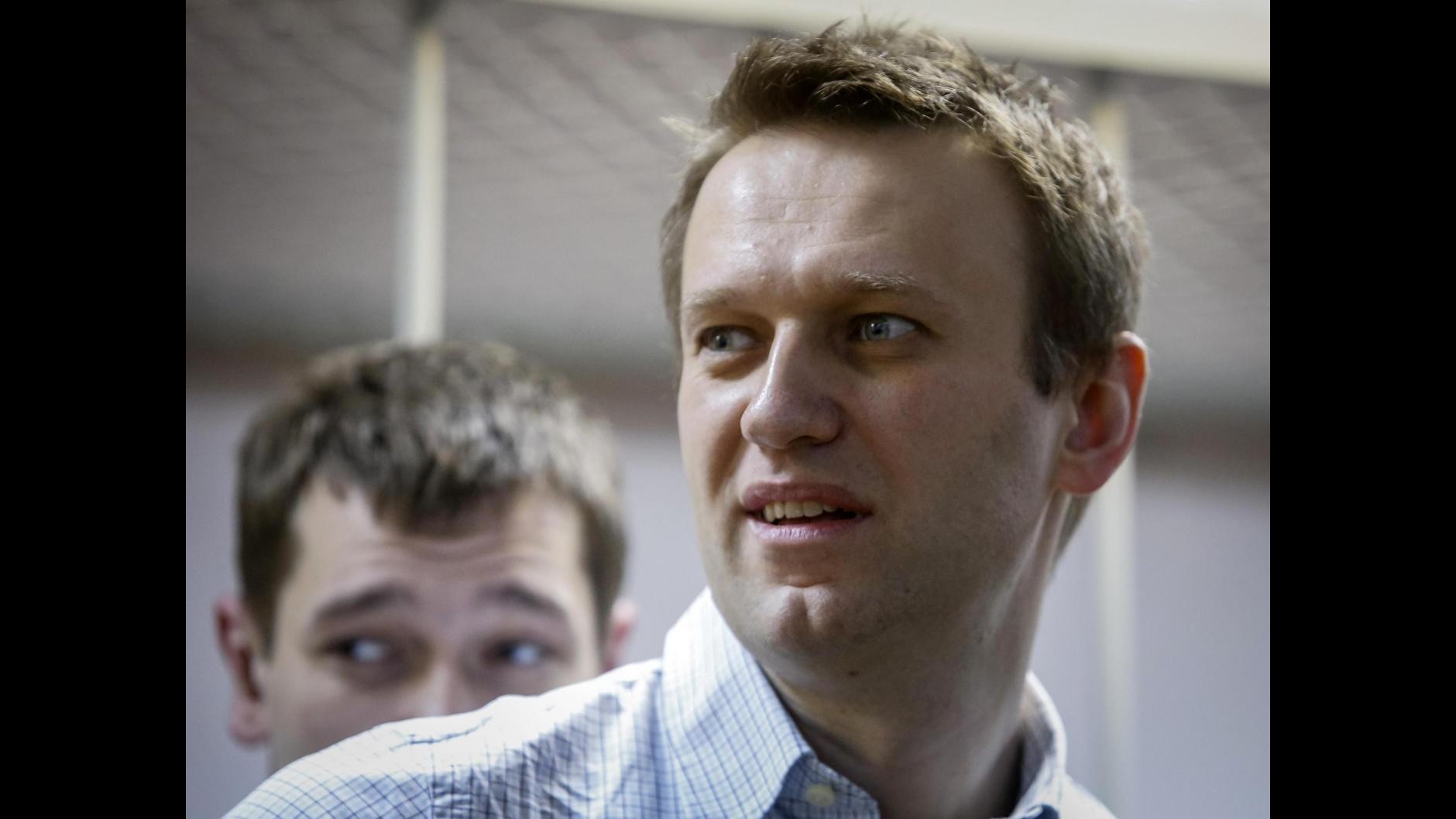 Russia, Navalny: Violerò i domiciliari, tagliato bracciale elettronico