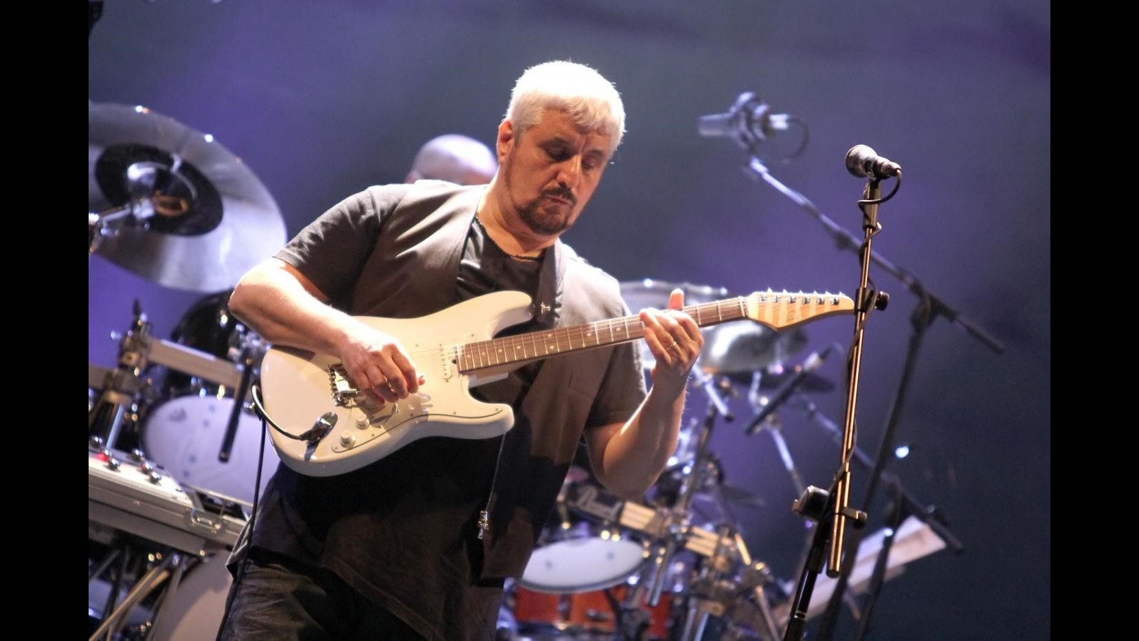 Pino Daniele, la biografia: dagli esordi a Napoli fino agli ultimi concerti