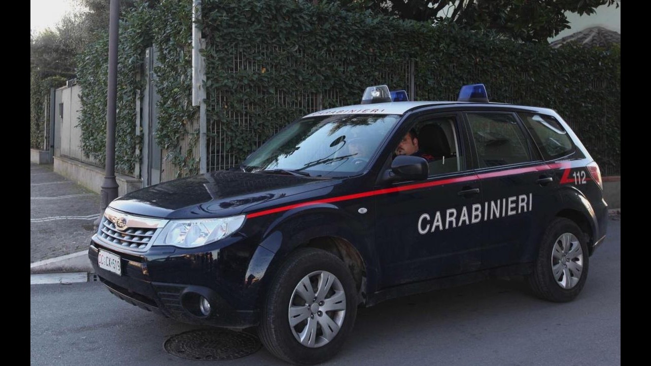 Roma, rapina in un supermercato: arrestato 30enne