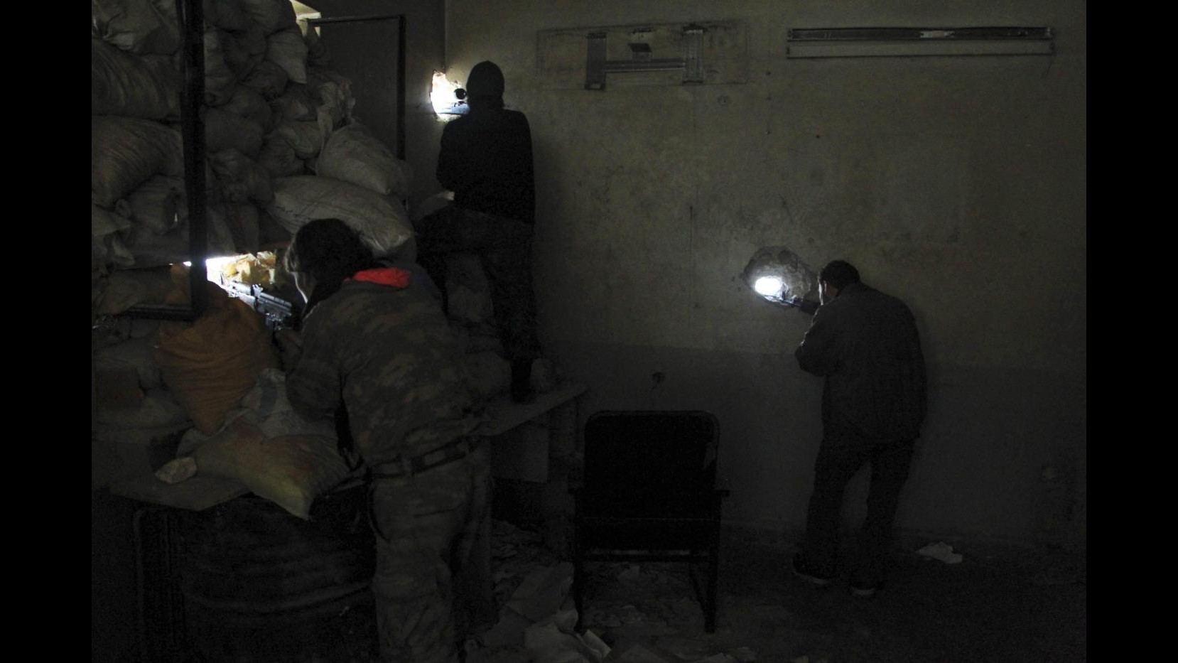 Siria, nel 2014 oltre 76mila morti nel conflitto