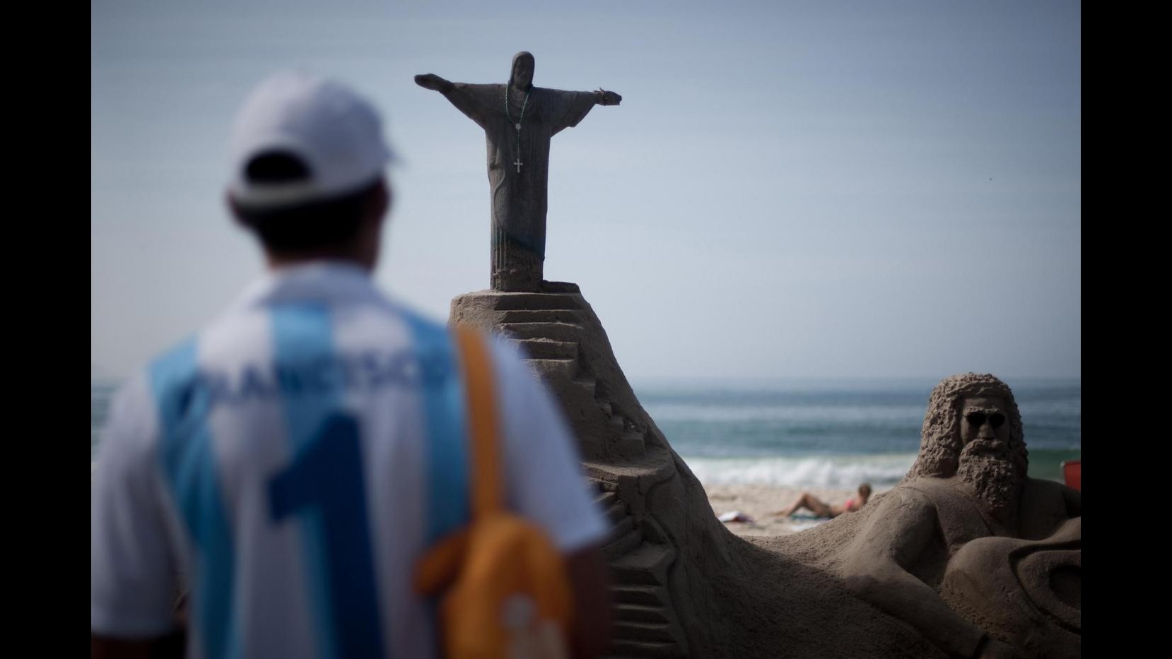 Brasile, video Papa per 450 anni di Rio: Bellezza e contraddizioni