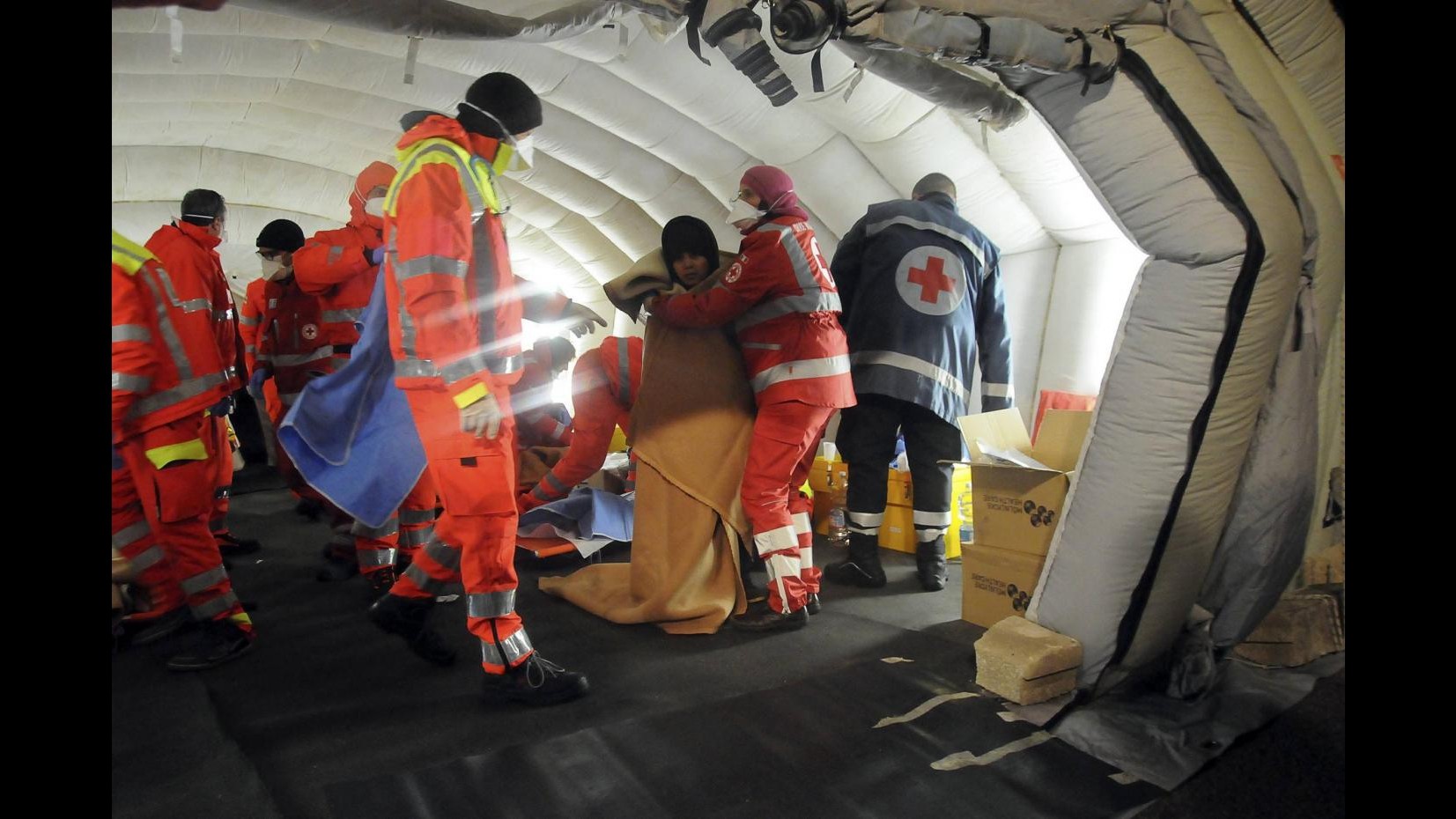 Immigrazione, capo 118 Lecce: Miracolo che profughi cargo siano salvi